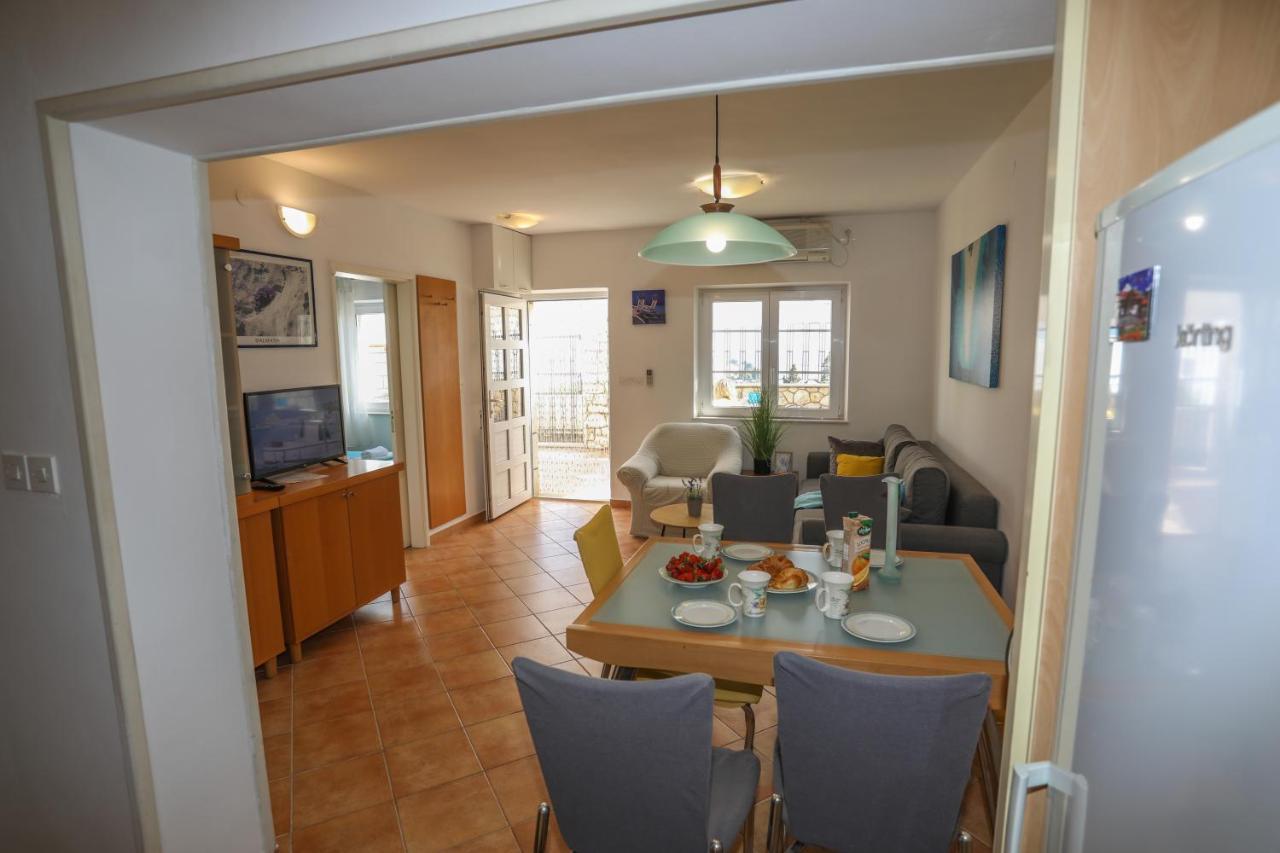 Adria Apartment フヴァル エクステリア 写真